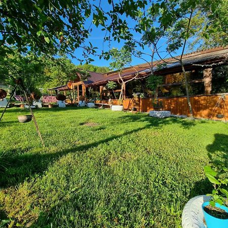 Lângă Stână Hotel Curtea de Argeş Exterior foto